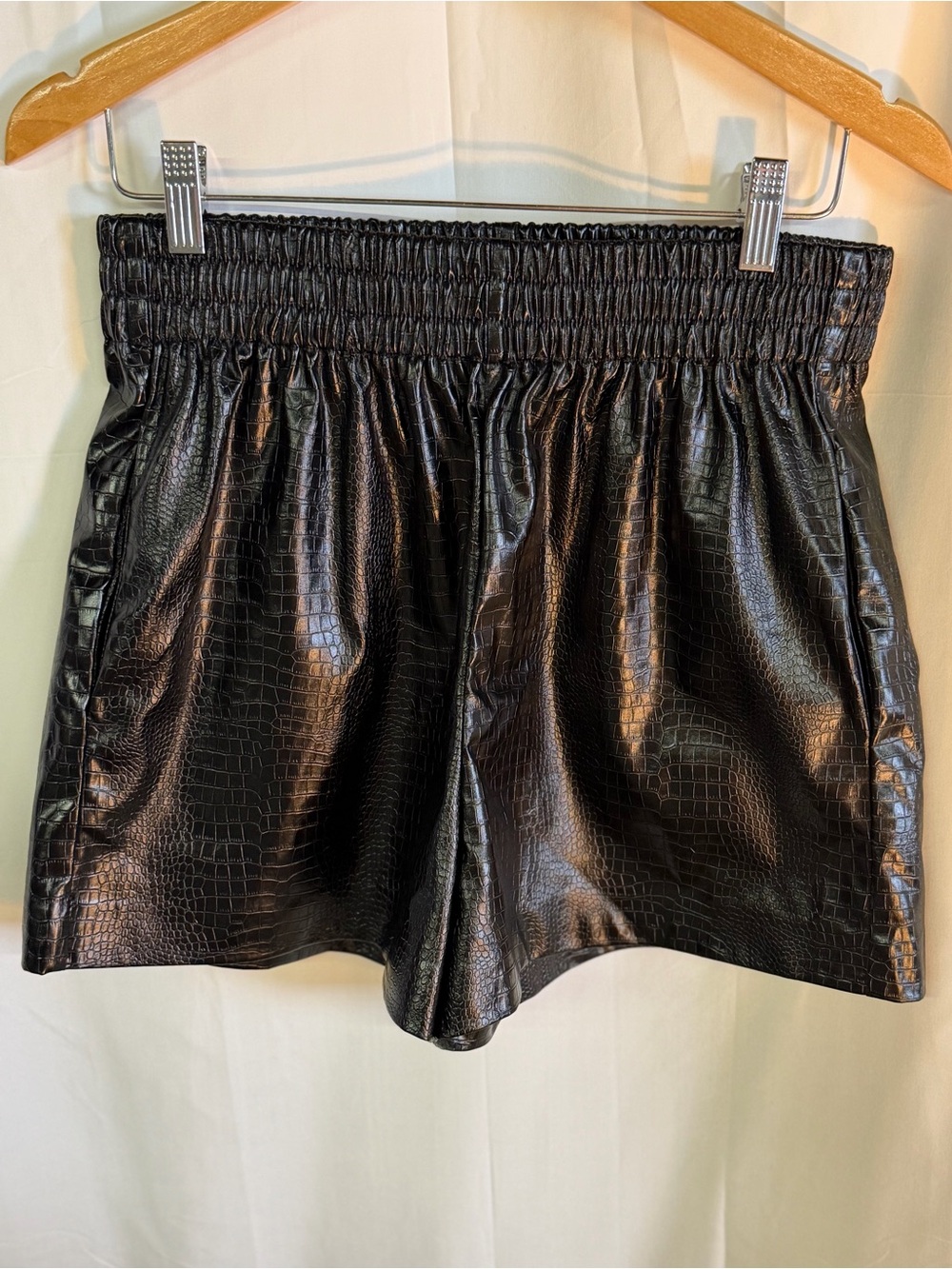 entro Black Croc-Embossed High Waist Faux Leather Shorts
